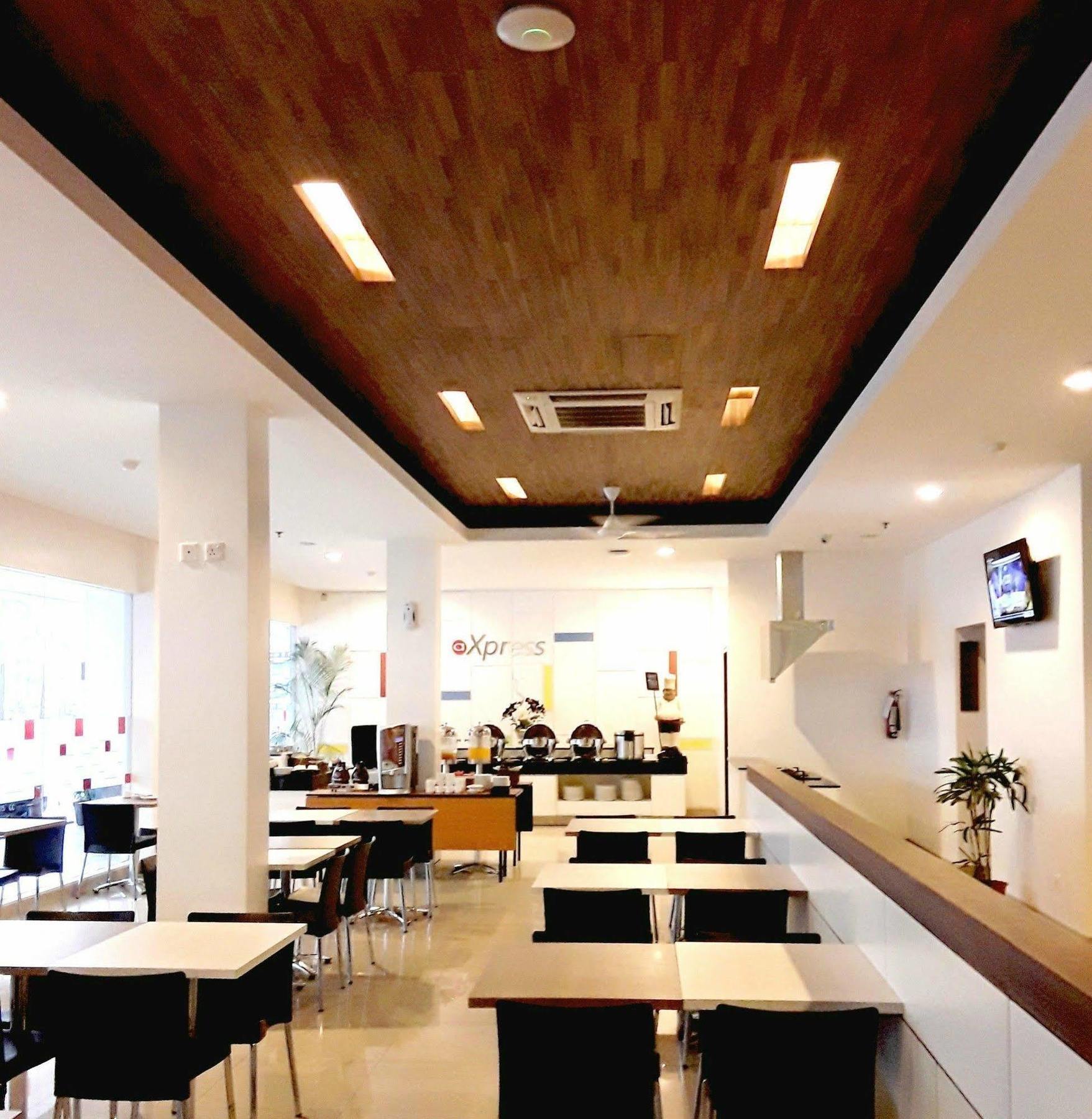 Amaris Hotel Nagoya Hill - Batam Zewnętrze zdjęcie